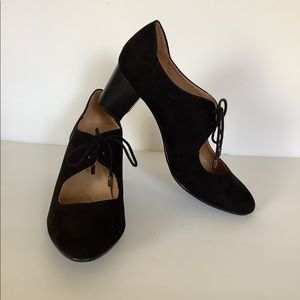 Naturalizer black heels